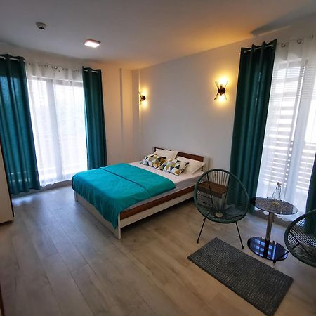 Mika Studios Западен Ефорие Екстериор снимка
